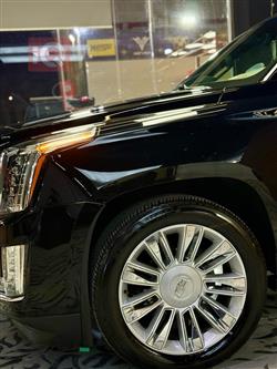 كاديلاك اسكاليد